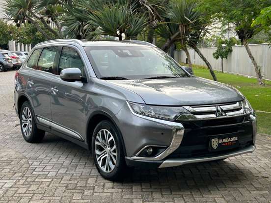 MITSUBISHI-OUTLANDER-2017