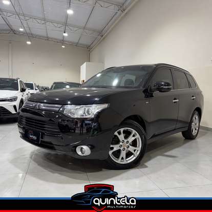 MITSUBISHI-OUTLANDER-2014