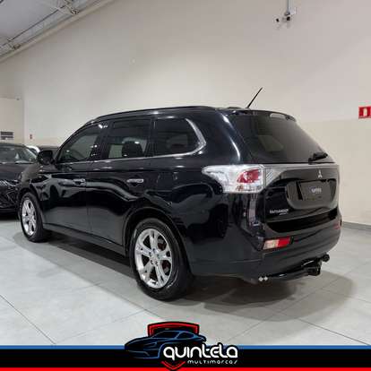 MITSUBISHI-OUTLANDER-2014