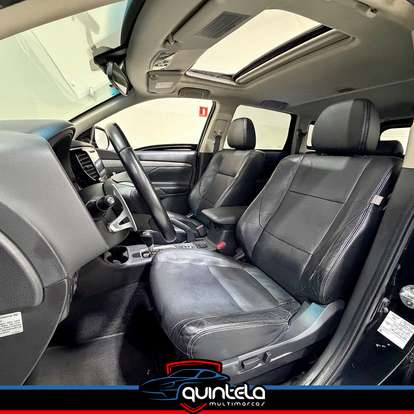 MITSUBISHI-OUTLANDER-2014