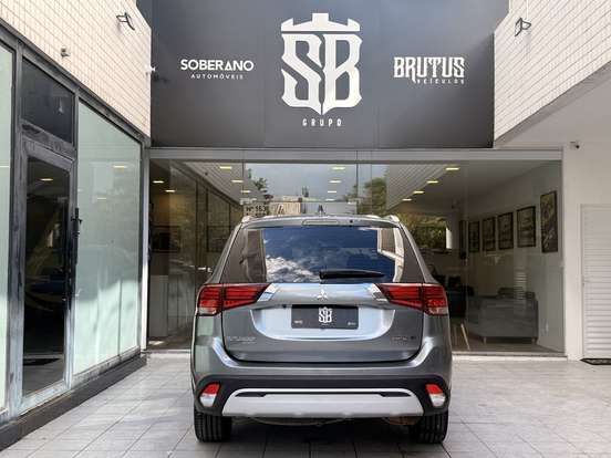 MITSUBISHI-OUTLANDER-3.0 MIVEC V6 GASOLINA HPE-S AWD AUTOMÁTICO MITSUBISHI-OUTLANDER-2020