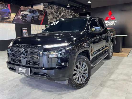 MITSUBISHI-TRITON-2025
