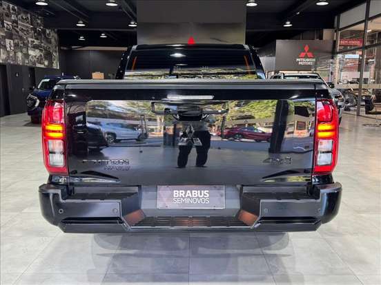 MITSUBISHI-TRITON-2.4 BITURBO DIESEL CD HPE-S 4X4 AUTOMÁTICO MITSUBISHI-TRITON-2025