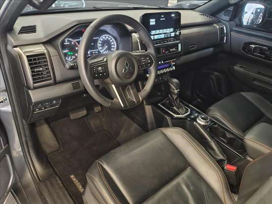 MITSUBISHI-TRITON-2.4 BITURBO DIESEL CD KATANA 4X4 AUTOMÁTICO MITSUBISHI-TRITON-2025