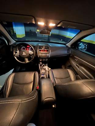 MITSUBISHI-ASX-2012
