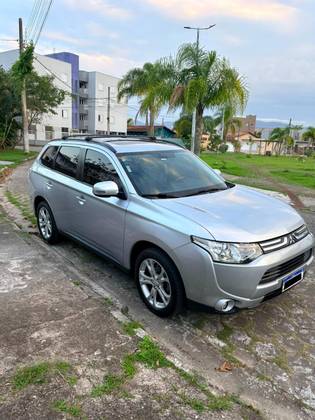 MITSUBISHI OUTLANDER 2.0 16V GASOLINA 4P AUTOMÁTICO