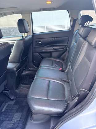 MITSUBISHI-OUTLANDER-2014