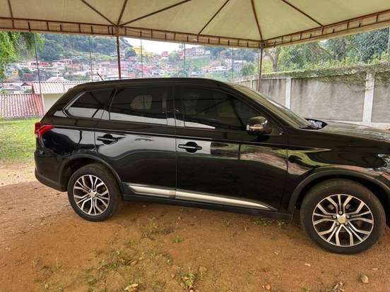 MITSUBISHI-OUTLANDER-2.0 16V GASOLINA 4P AUTOMÁTICO MITSUBISHI-OUTLANDER-2016