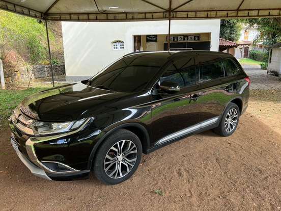 MITSUBISHI-OUTLANDER-2016