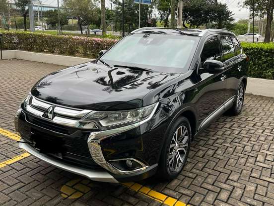 MITSUBISHI-OUTLANDER-3.0 GT 4X4 V6 24V GASOLINA 4P AUTOMÁTICO MITSUBISHI-OUTLANDER-2017