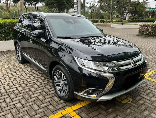 MITSUBISHI-OUTLANDER-2017