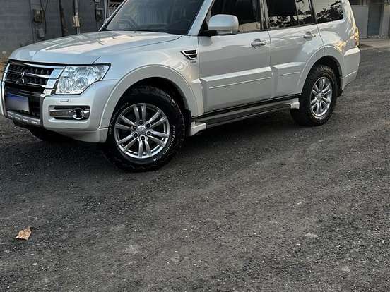 MITSUBISHI-PAJERO FULL-3.2 HPE 4X4 16V TURBO INTERCOOLER DIESEL 4P AUTOMÁTICO MITSUBISHI-PAJERO FULL-2015