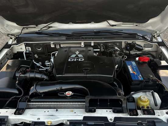 MITSUBISHI-PAJERO FULL-3.2 HPE 4X4 16V TURBO INTERCOOLER DIESEL 4P AUTOMÁTICO MITSUBISHI-PAJERO FULL-2015