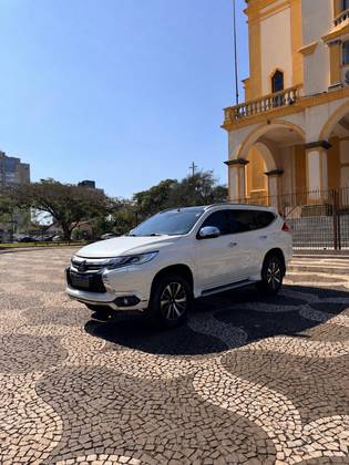 MITSUBISHI PAJERO SPORT 2.4 16V MIVEC TURBO DIESEL HPE AWD AUTOMÁTICO