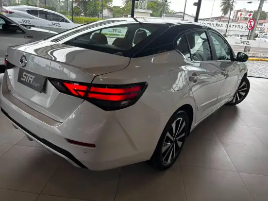 NISSAN-SENTRA-2023