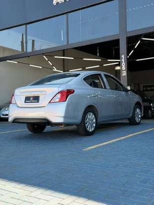 NISSAN-VERSA-2018