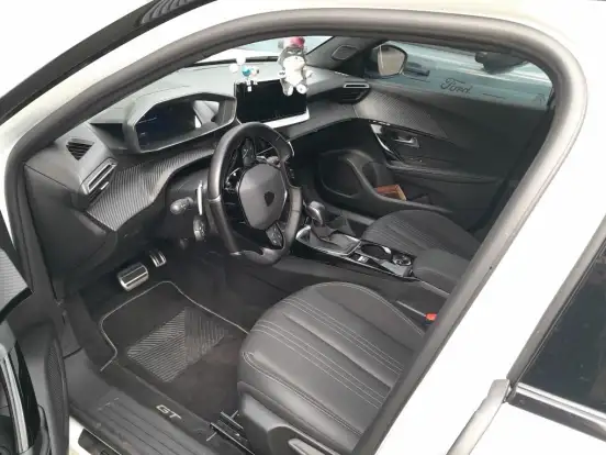 PEUGEOT-2008-2025