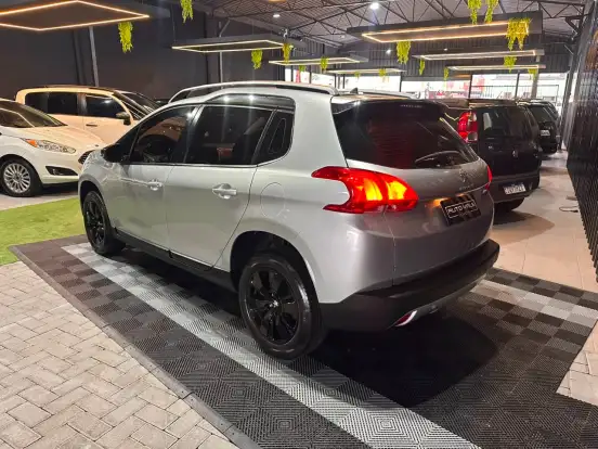 PEUGEOT-2008-2016
