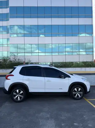 PEUGEOT-2008-2018
