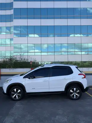 PEUGEOT-2008-2018