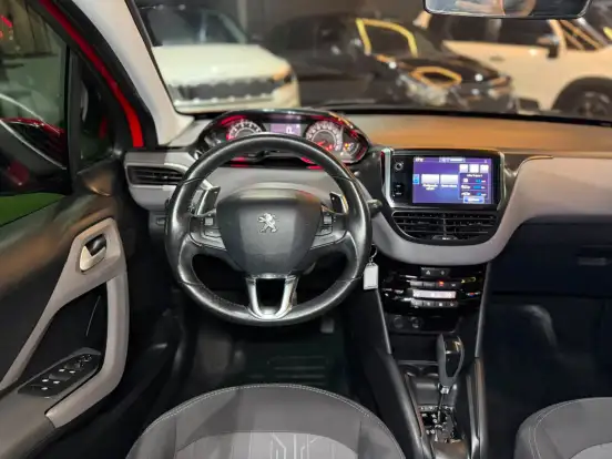 PEUGEOT-208-2016