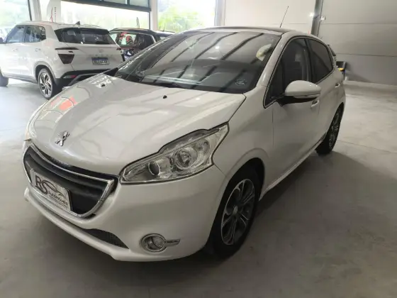 PEUGEOT 208 1.6 GRIFFE 16V FLEX 4P AUTOMÁTICO