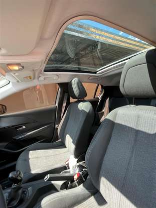 PEUGEOT-208-2023