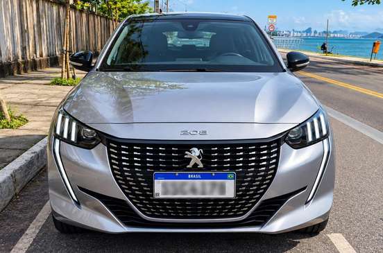 PEUGEOT-208-2024