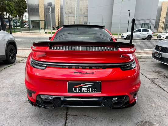 PORSCHE-911-2023