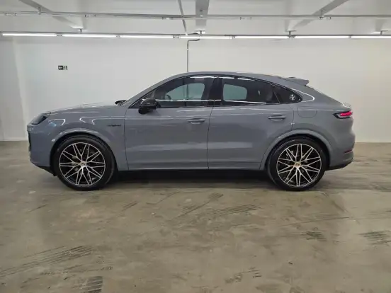 PORSCHE-CAYENNE-2025