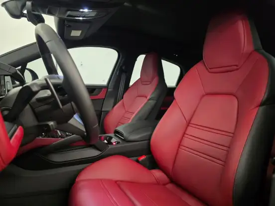 PORSCHE-CAYENNE-2025