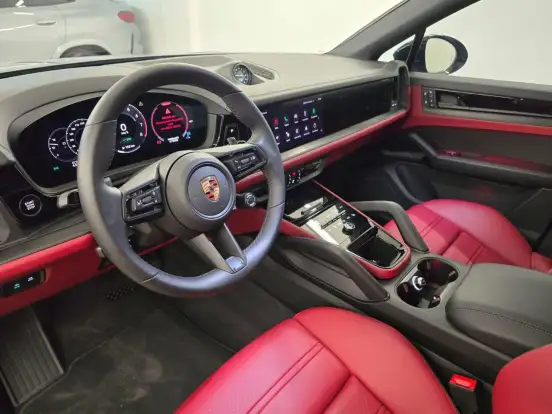 PORSCHE-CAYENNE-2025
