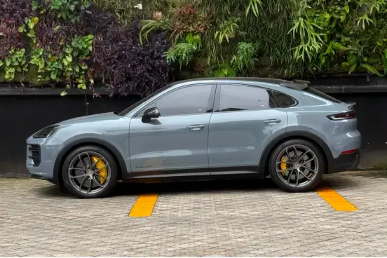 PORSCHE-CAYENNE-2023