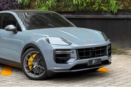 PORSCHE-CAYENNE-2023