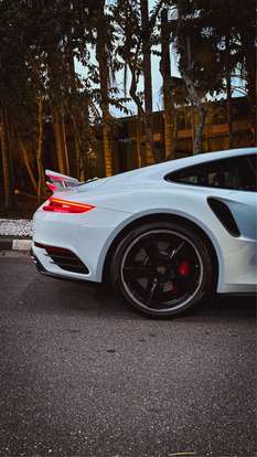 PORSCHE-911-2017