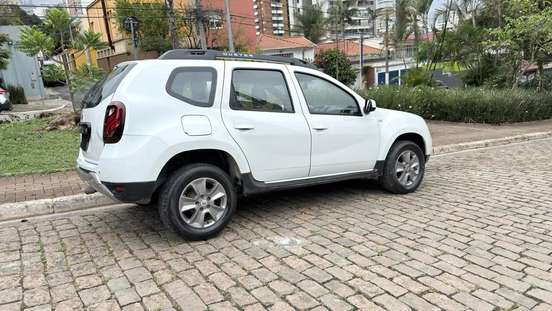 RENAULT-DUSTER-2019