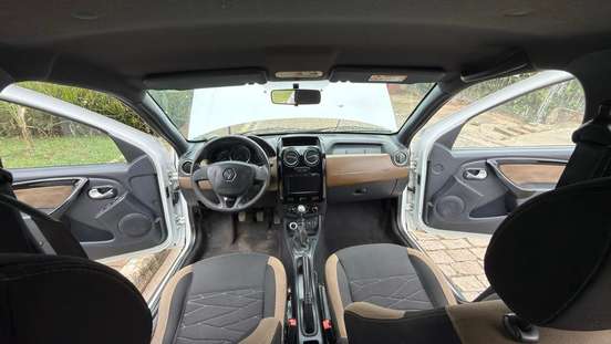 RENAULT-DUSTER-2019