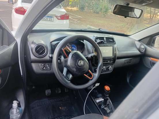 RENAULT-KWID-1.0 12V SCE FLEX OUTSIDER MANUAL RENAULT-KWID-2021