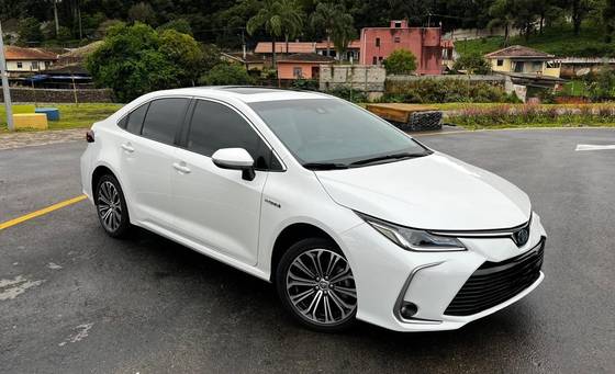 TOYOTA COROLLA 1.8 VVT-I HYBRID FLEX ALTIS PREMIUM CVT