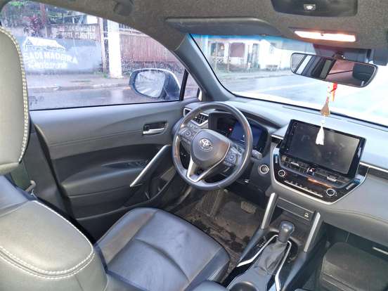 TOYOTA-COROLLA CROSS-2023