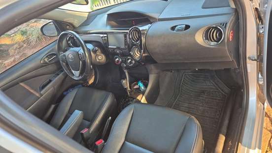 TOYOTA-ETIOS-2016