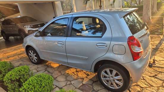 TOYOTA-ETIOS-2016