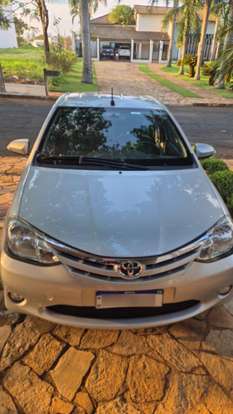 TOYOTA-ETIOS-2016