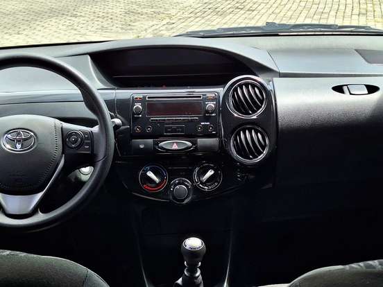 TOYOTA-ETIOS-1.5 X PLUS 16V FLEX 4P MANUAL TOYOTA-ETIOS-2019