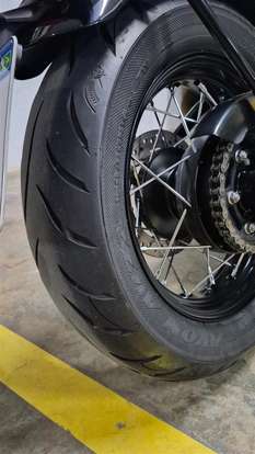 TRIUMPH-BONNEVILLE BOBBER 1200-2023