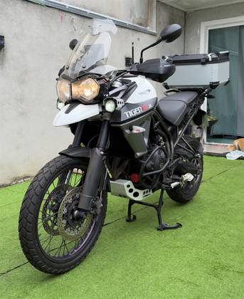 TRIUMPH TIGER 800 XCX 