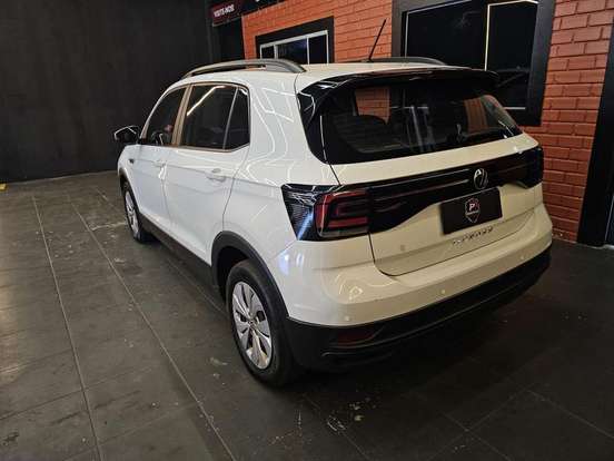 VOLKSWAGEN-T-CROSS-2022