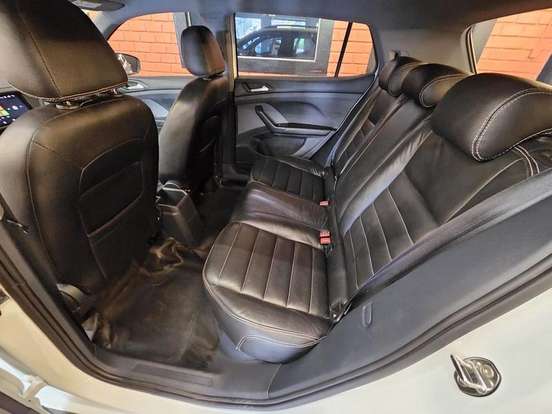 VOLKSWAGEN-T-CROSS-1.0 200 TSI TOTAL FLEX SENSE AUTOMÁTICO VOLKSWAGEN-T-CROSS-2022