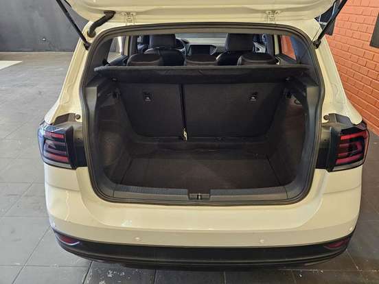 VOLKSWAGEN-T-CROSS-2022