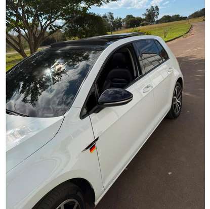 VOLKSWAGEN-GOLF-2013